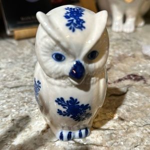 Vintage Ceramic White Blue Owl Creamer Bird Pitcher JSNY Philippines 4.5" Tall